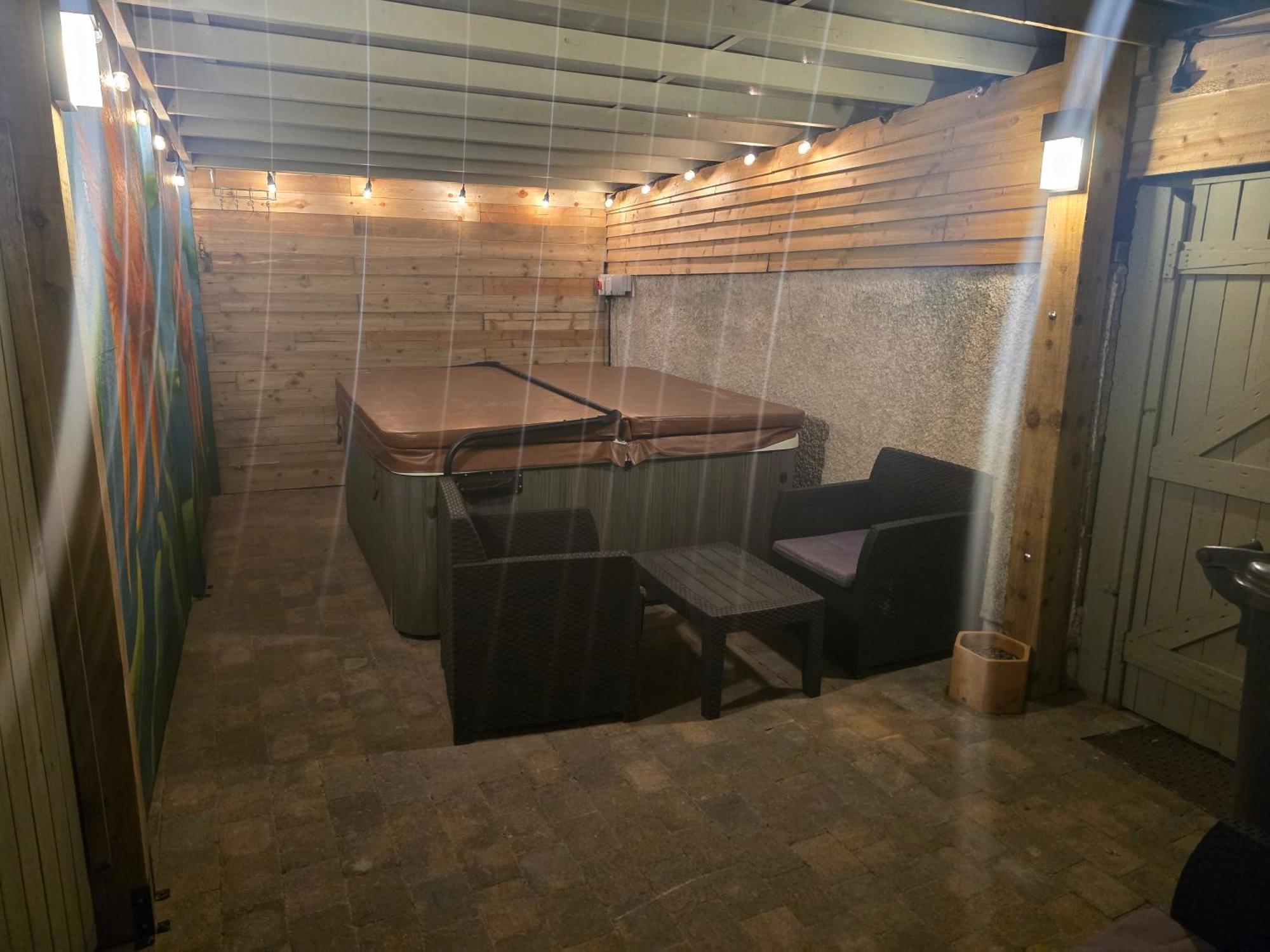 Eden Rose Cottage Hot-Tub Jacuzzi Morecambe-Bay 外观 照片